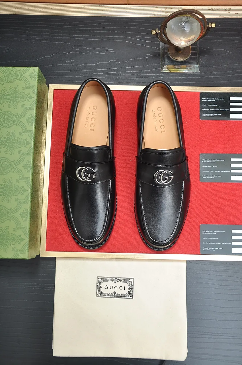 Men's men's shoes💰520💶【GUCCI】 (high-end Niuli) new model🍀Gucci* - top version Gucci classic casual leather shoes! It is made of imported original cowhide and has a comfortable first layer of cowhide lining! Original wear-resistant rubber outsole! High quality products! Code number 38-44!